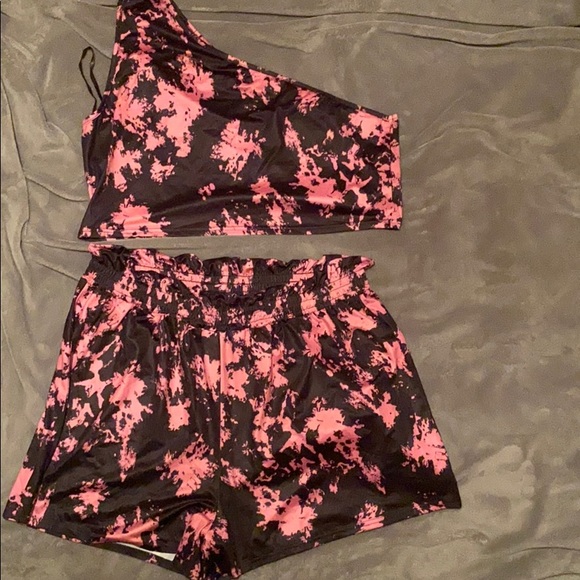 2pc matching crop and bottom set - Picture 1 of 6